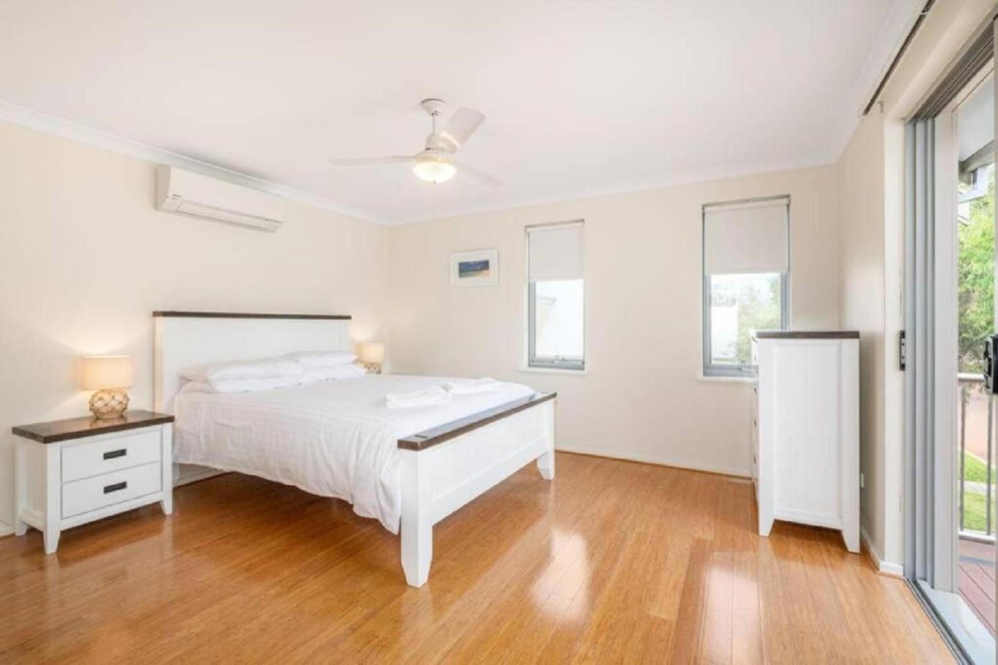 Maggies Beach House - Unit 56 At Cape View Resort Басселтон Екстер'єр фото